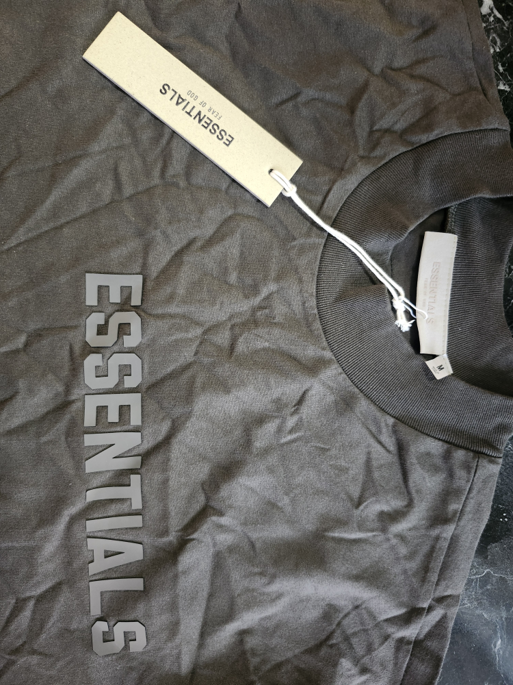 New Fear of God Essentials T-Shirt - Size M - photo 2