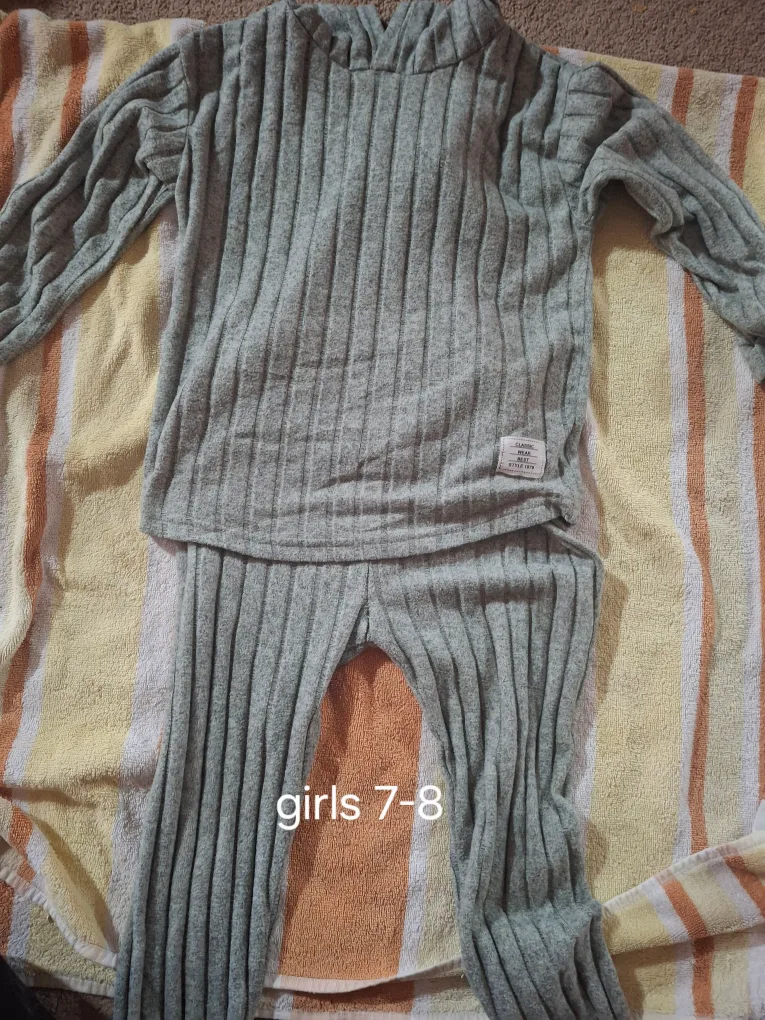 Girls' Ribbed Knit Lounge Set - Size 7-8 thumbnail