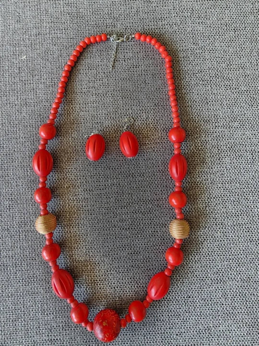 Vintage Red Bead Necklace and Earring Set thumbnail