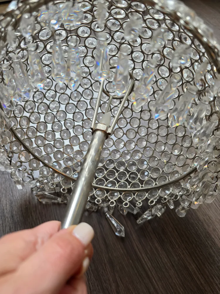 Elegant Crystal Lamp - Battery Operated image indicator(2)