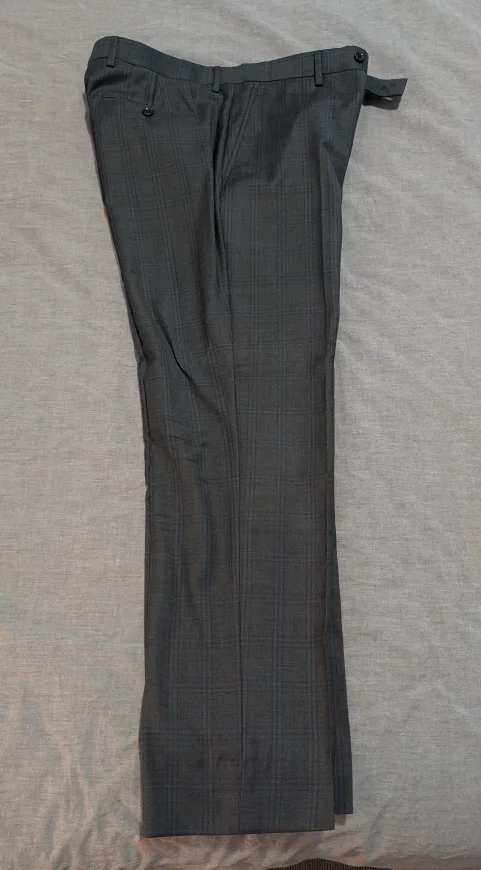 Joseph Abboud 3 Piece Suit image indicator(3)