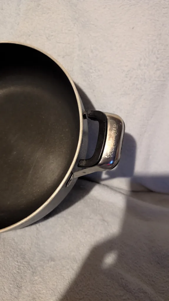 Golden Star Non-Stick Pan image indicator(2)