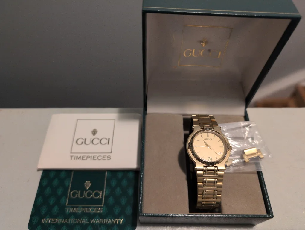 Gucci Gold Watch thumbnail