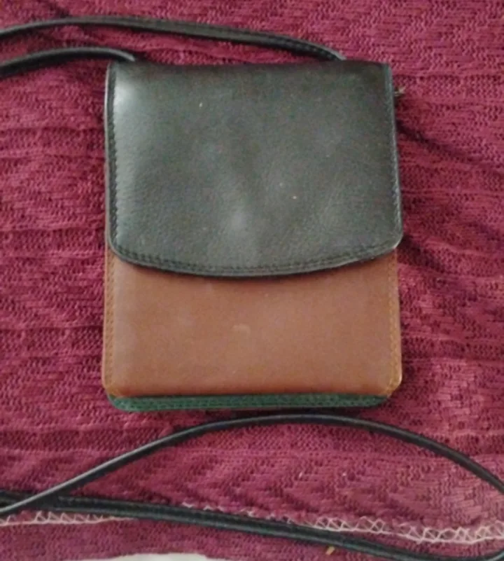 DAD Genuine Leather Crossbody Wallet image indicator(2)