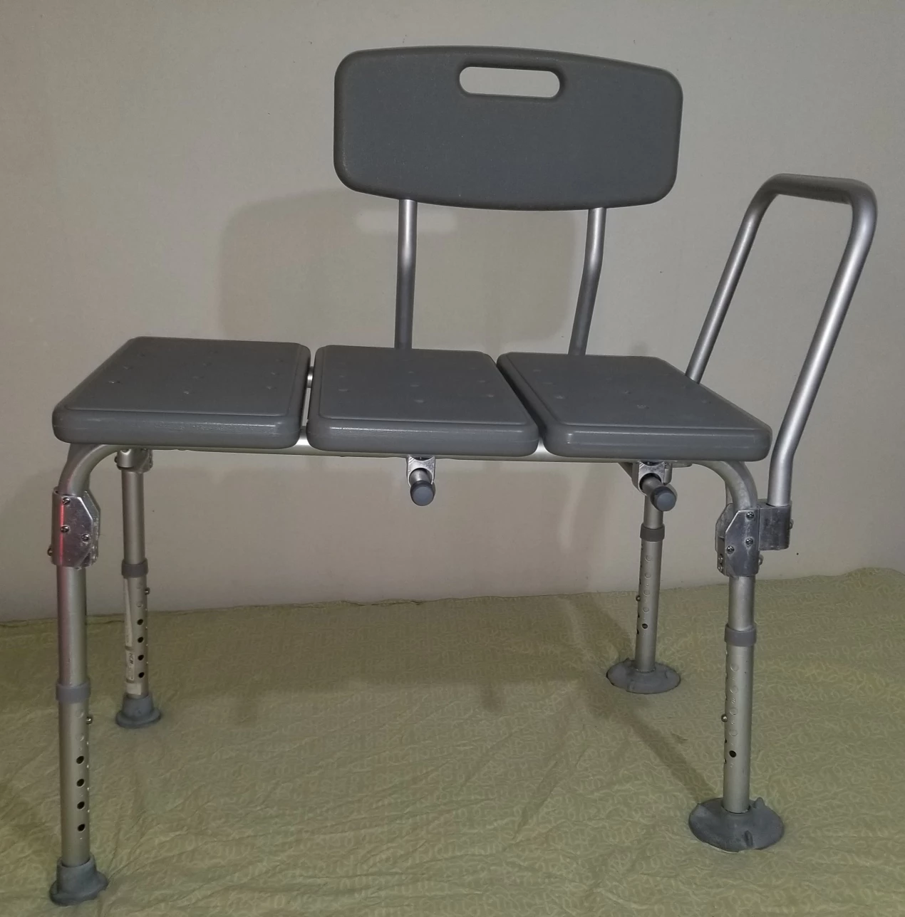 Adjustable Bathtub Transfer Bench