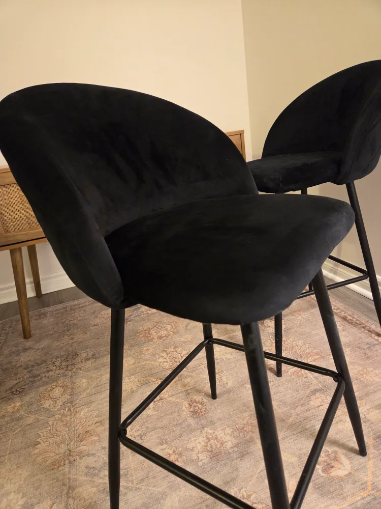 Set of 2 Black Bar Stools image indicator(2)