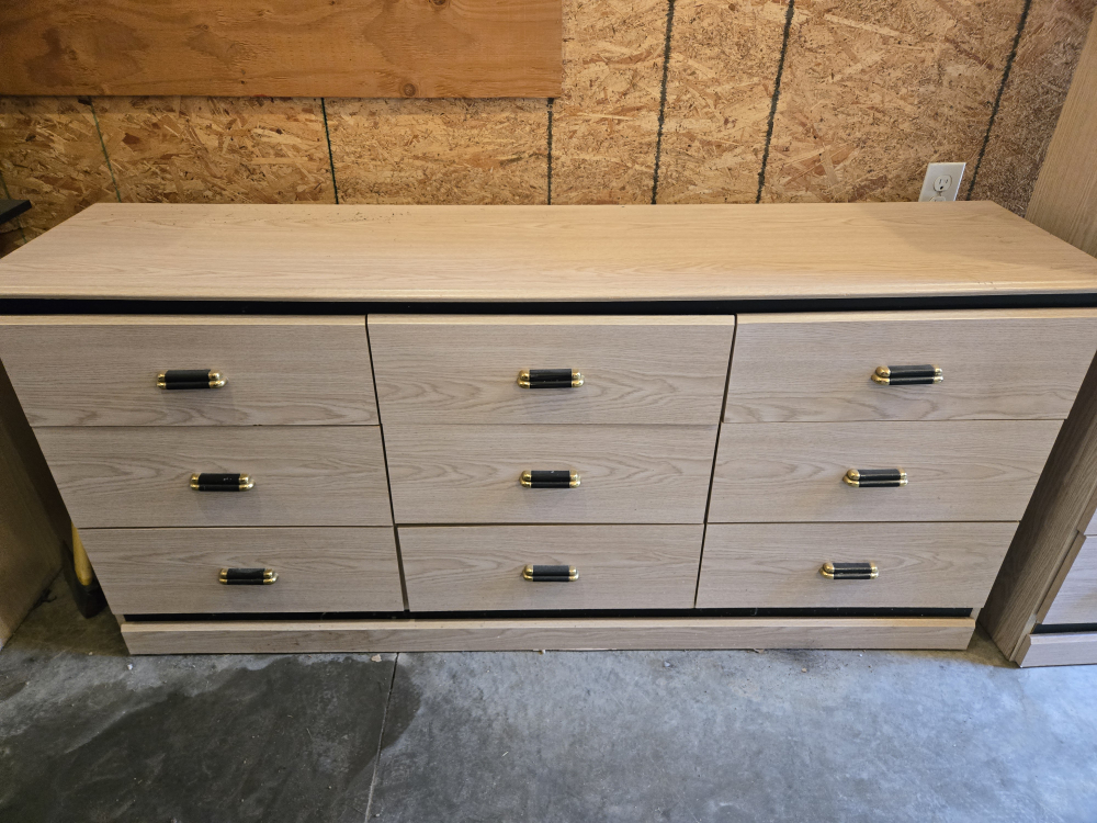 Bedroom Set - Dresser, Chest of Drawers, Nightstand - photo 2