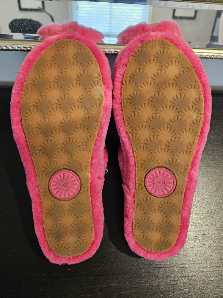 Oh Yeah! UGG Slippers