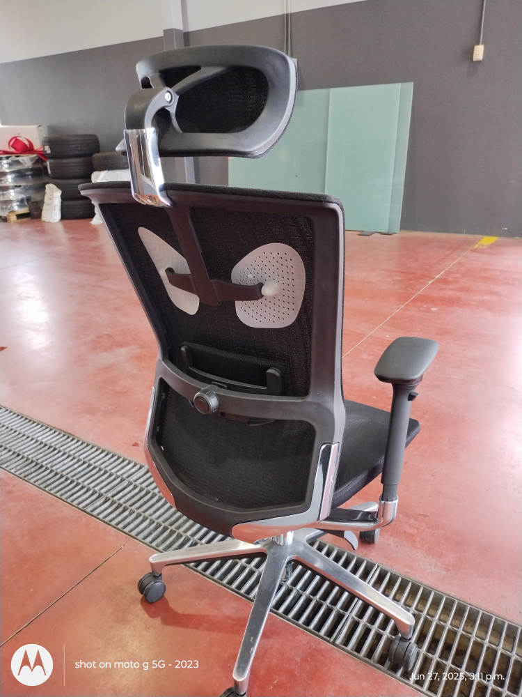 Ergonomic Mesh Office Chair - Black