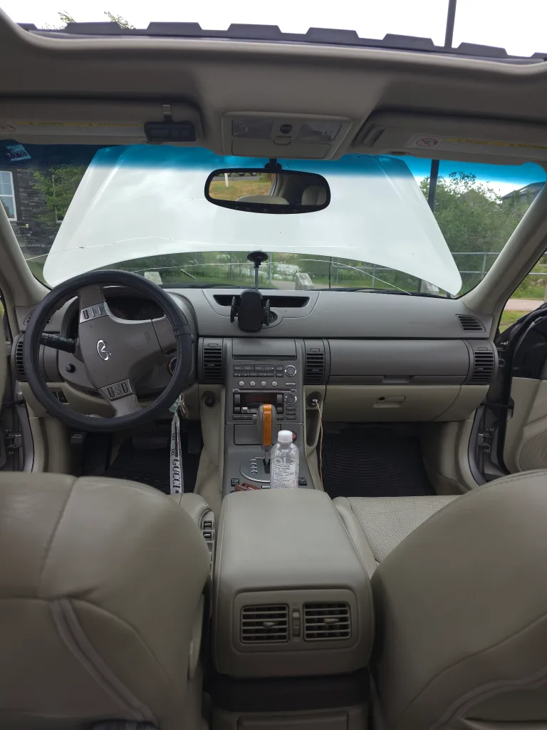 2004 Infiniti G35 Sedan - Low Kilometers image indicator(8)