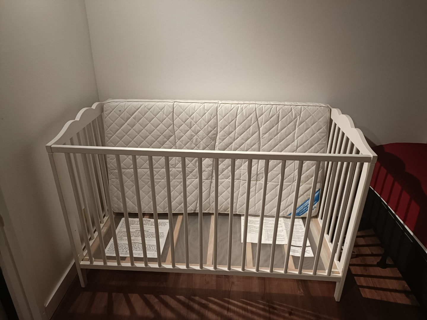 White Baby Crib with Mattress - photo 2