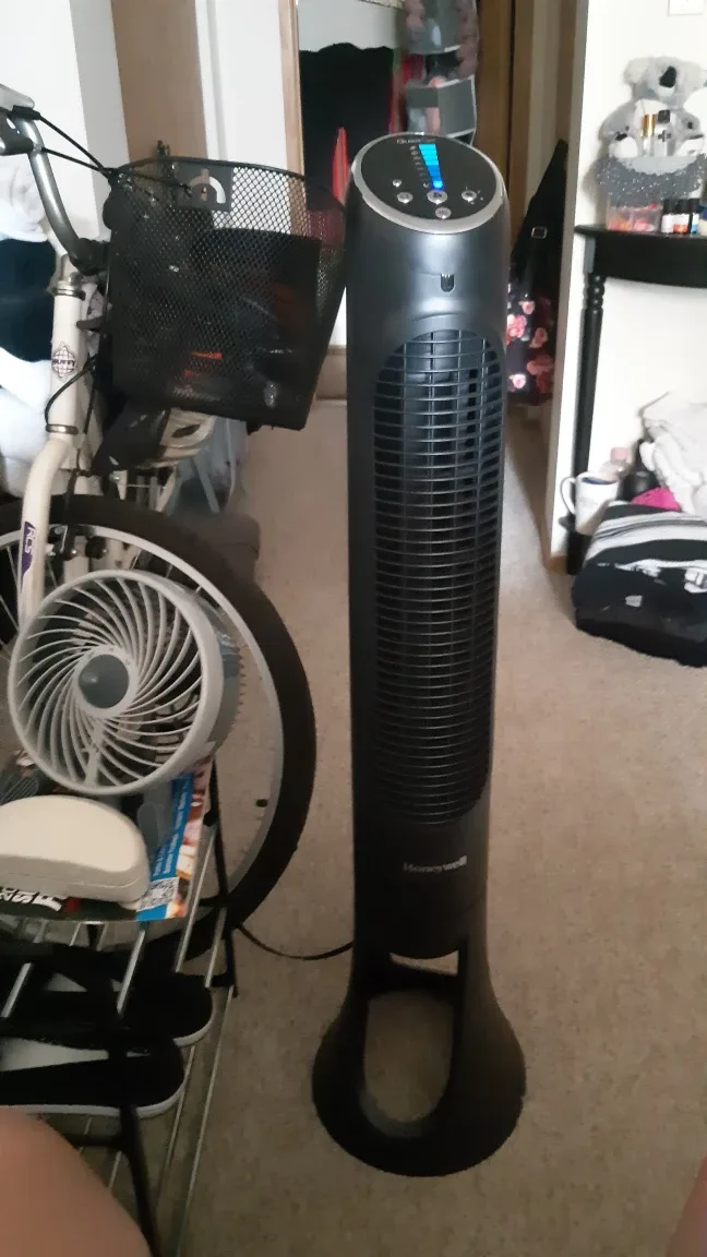 Honeywell QuietSet Tower Fan thumbnail