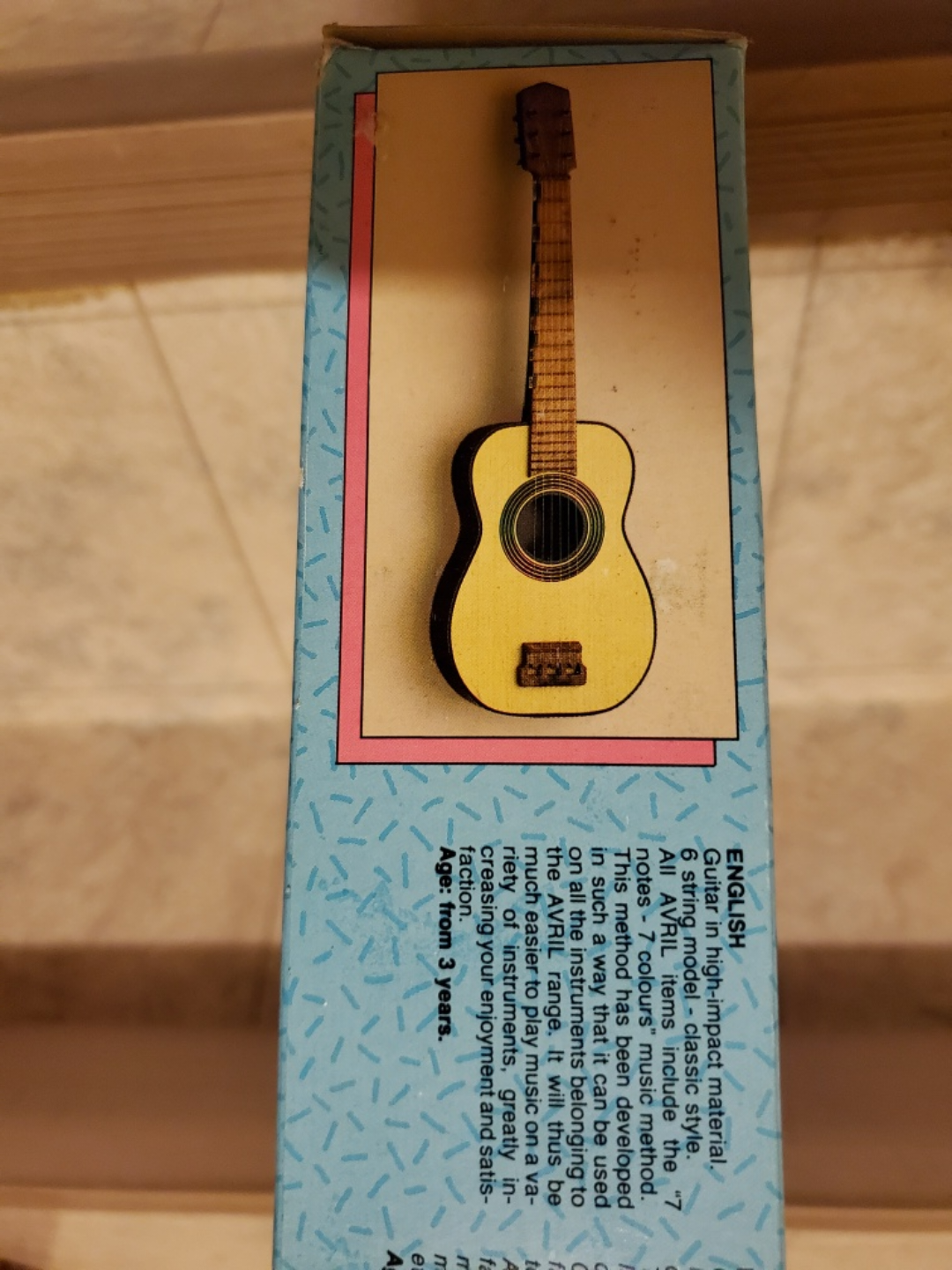 Avril - Easy to Play Classic Guitar (New) - photo 3