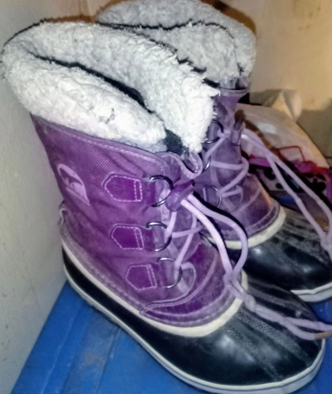 Sorel Winter Boots - Size USA 4 thumbnail