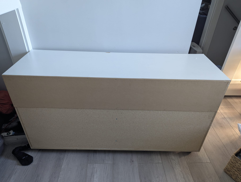 White dresser - photo 2
