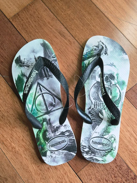Havaianas Harry Potter Flip Flops - Size 8 thumbnail