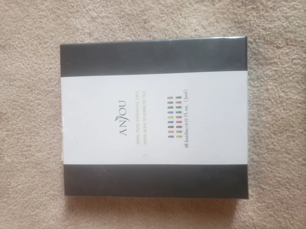 Anjou Essential Oil Set thumbnail