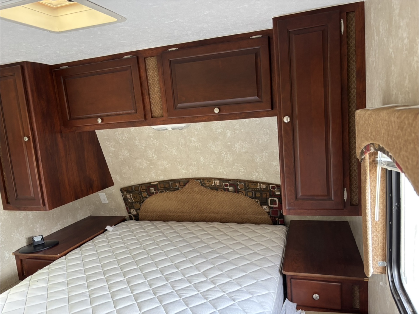 2008 Thor Summit 28BH travel trailer - photo 5