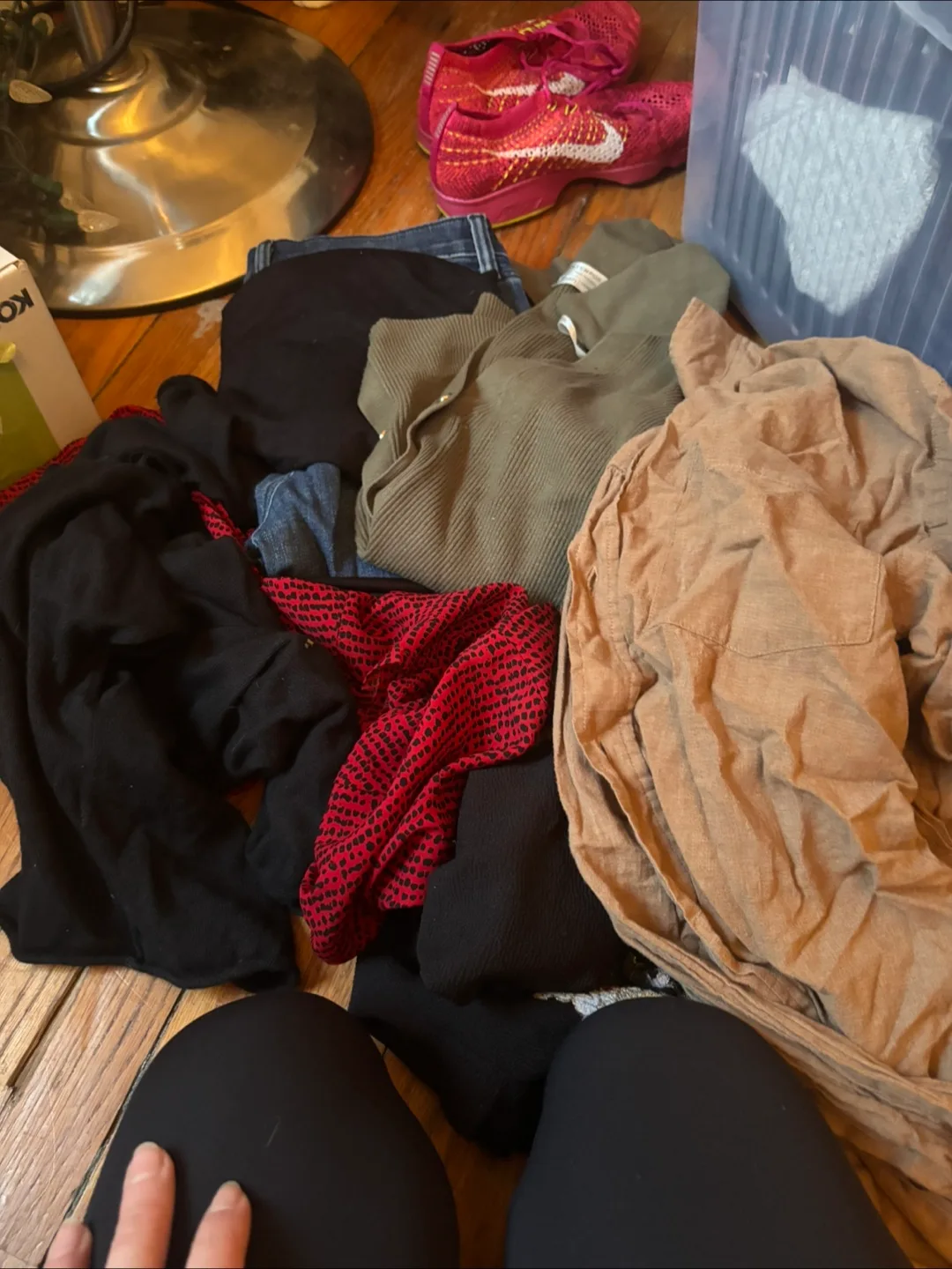 Clothing Bundle - medium - free - women thumbnail