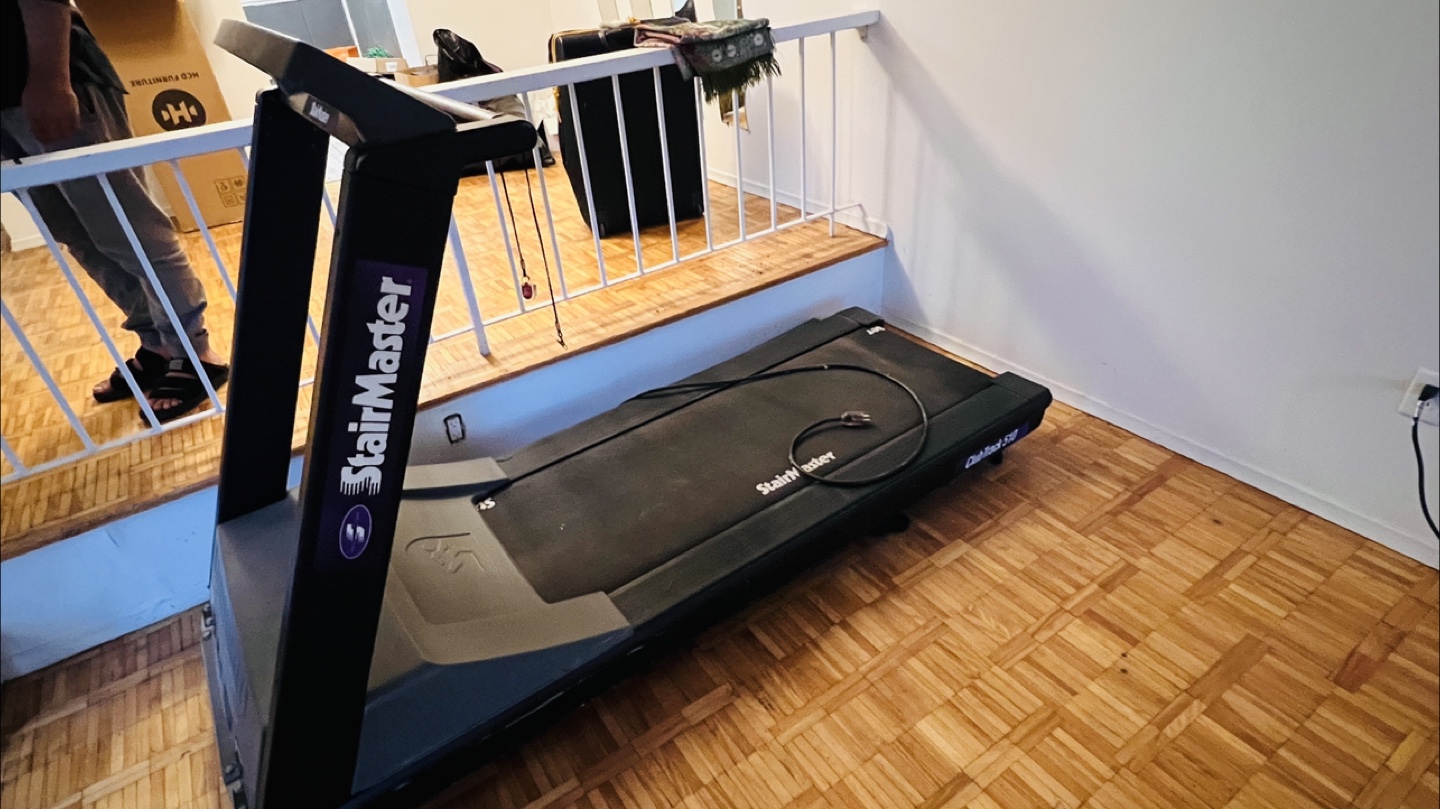 StairMaster ClubTrack 510 Treadmill - photo 2