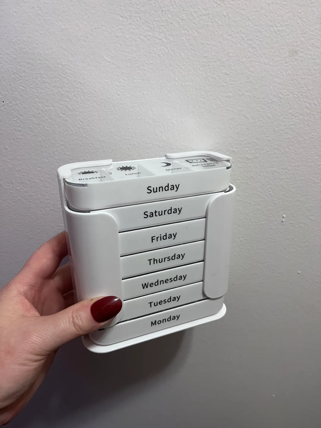 Daily/Weekly Pill Organizer thumbnail