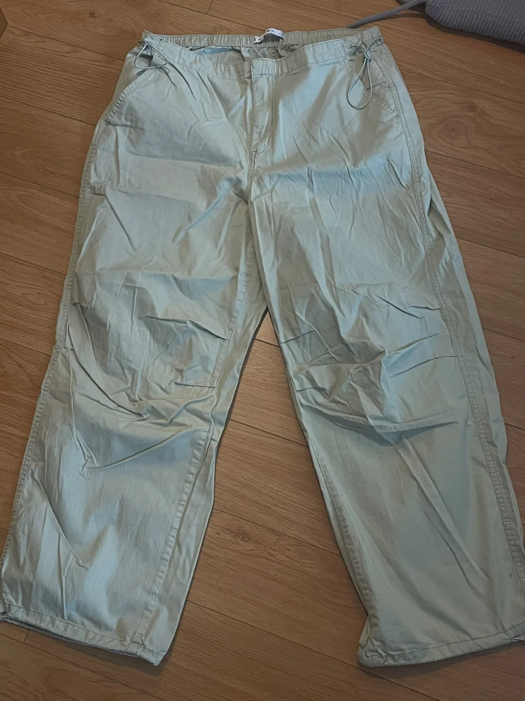 Women’s Nylon Pants for Sale thumbnail
