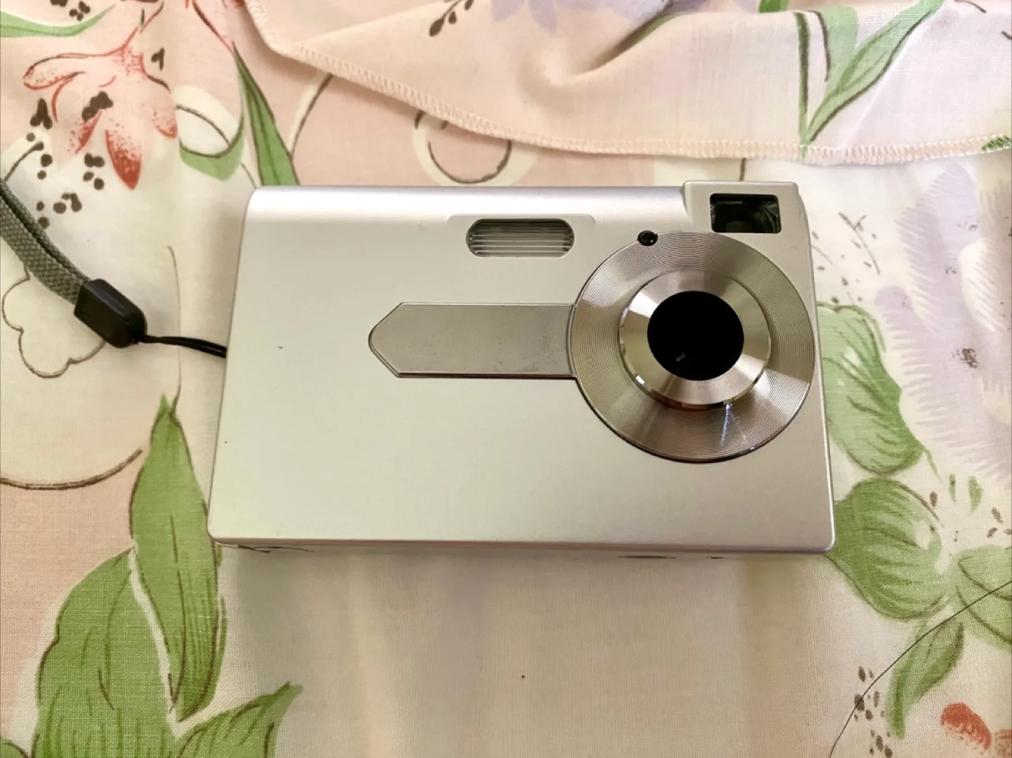Digital camera thumbnail