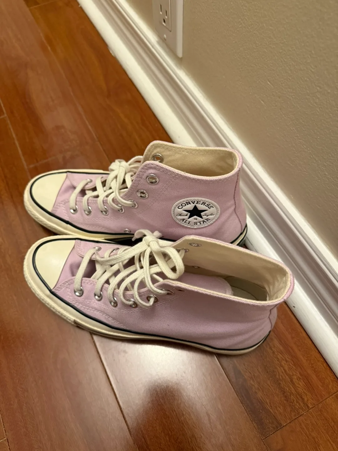 Converse Chuck Taylor All Star High Tops thumbnail