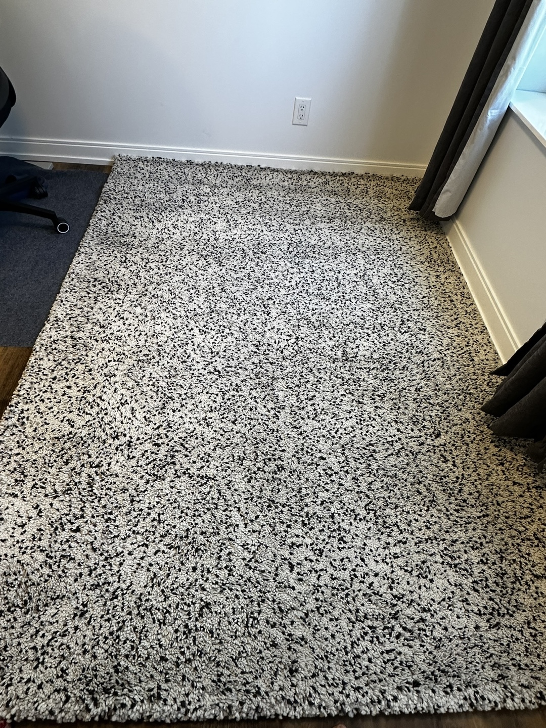 IKEA Area Rug (8 x 5 ft) - Needs to be picked June 2 - photo 2