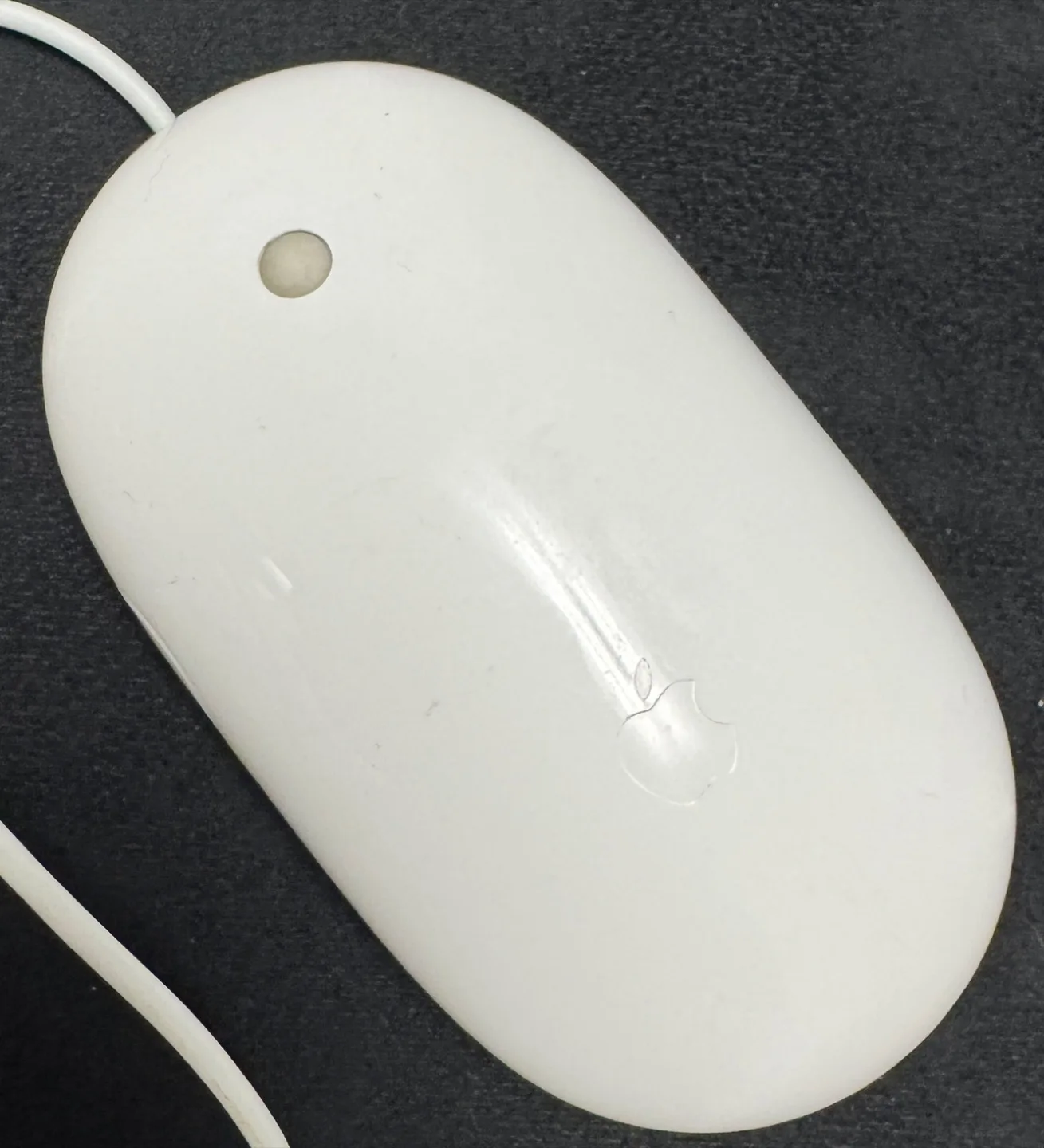 Apple Wired Mouse thumbnail