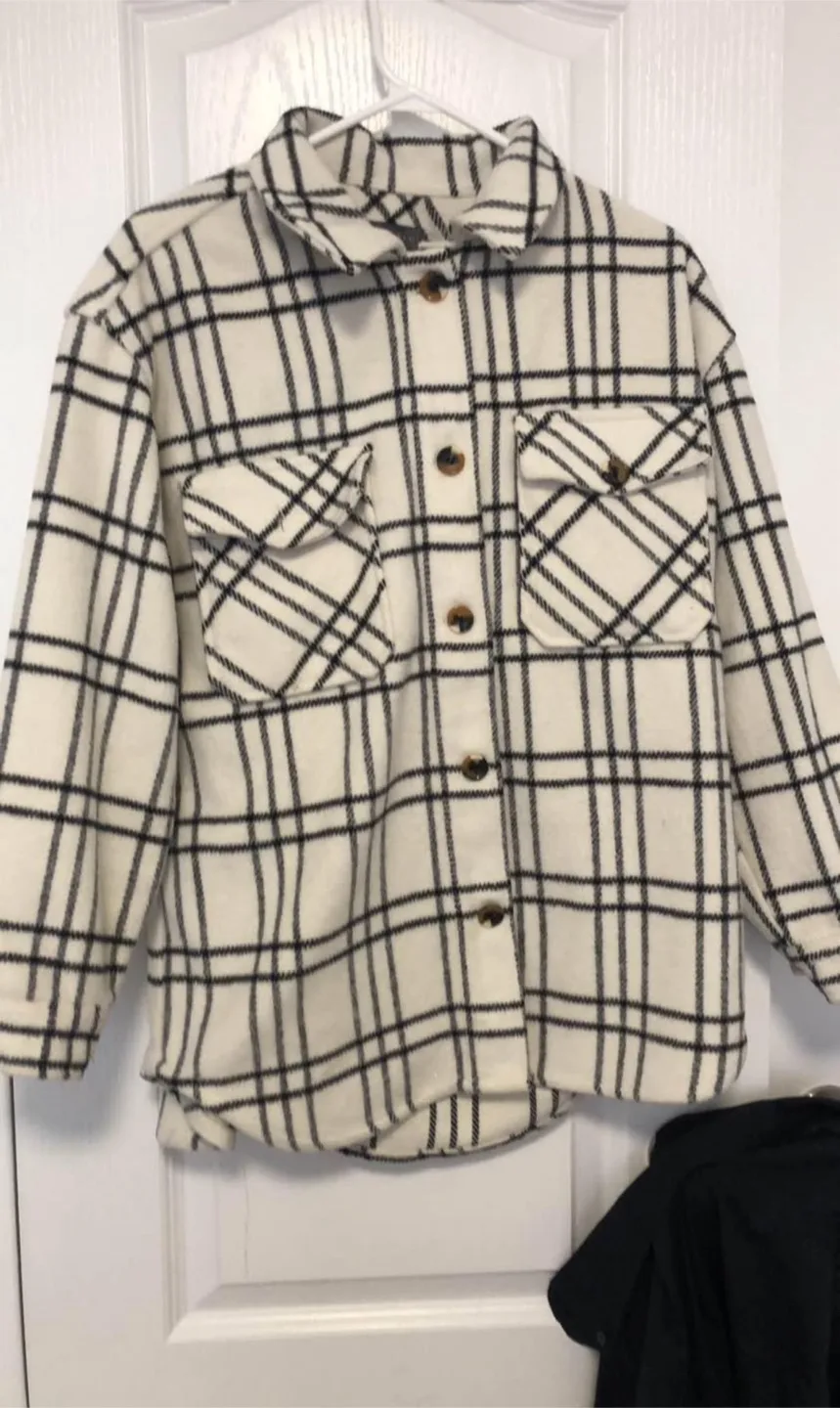 Suzy Shier Plaid Coat L/G thumbnail