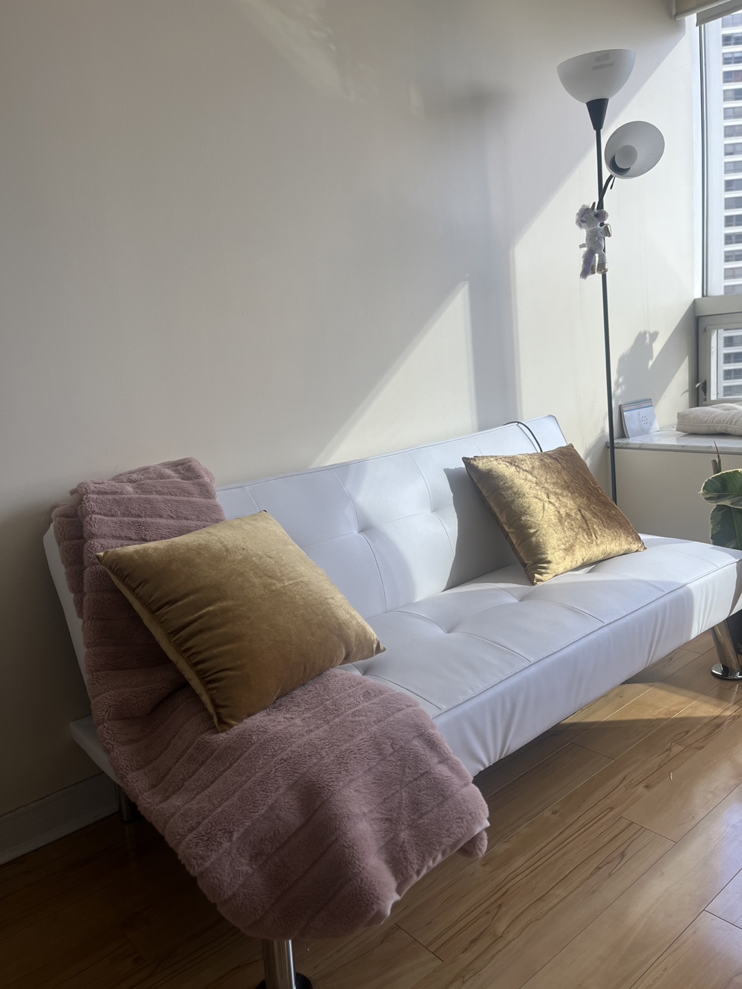 White Futon Sofa Bed - photo 2