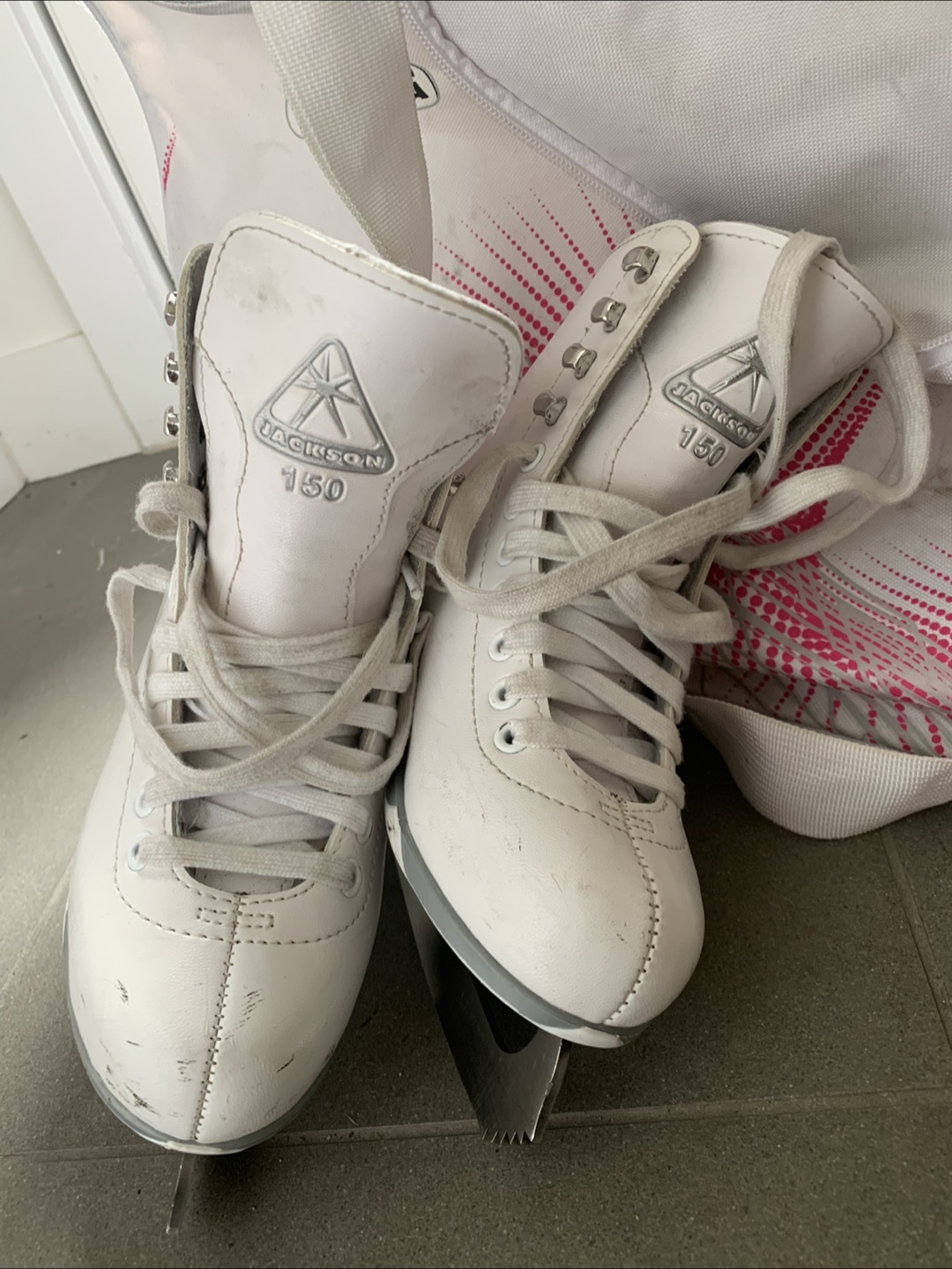 Jackson 150 Figure Skates