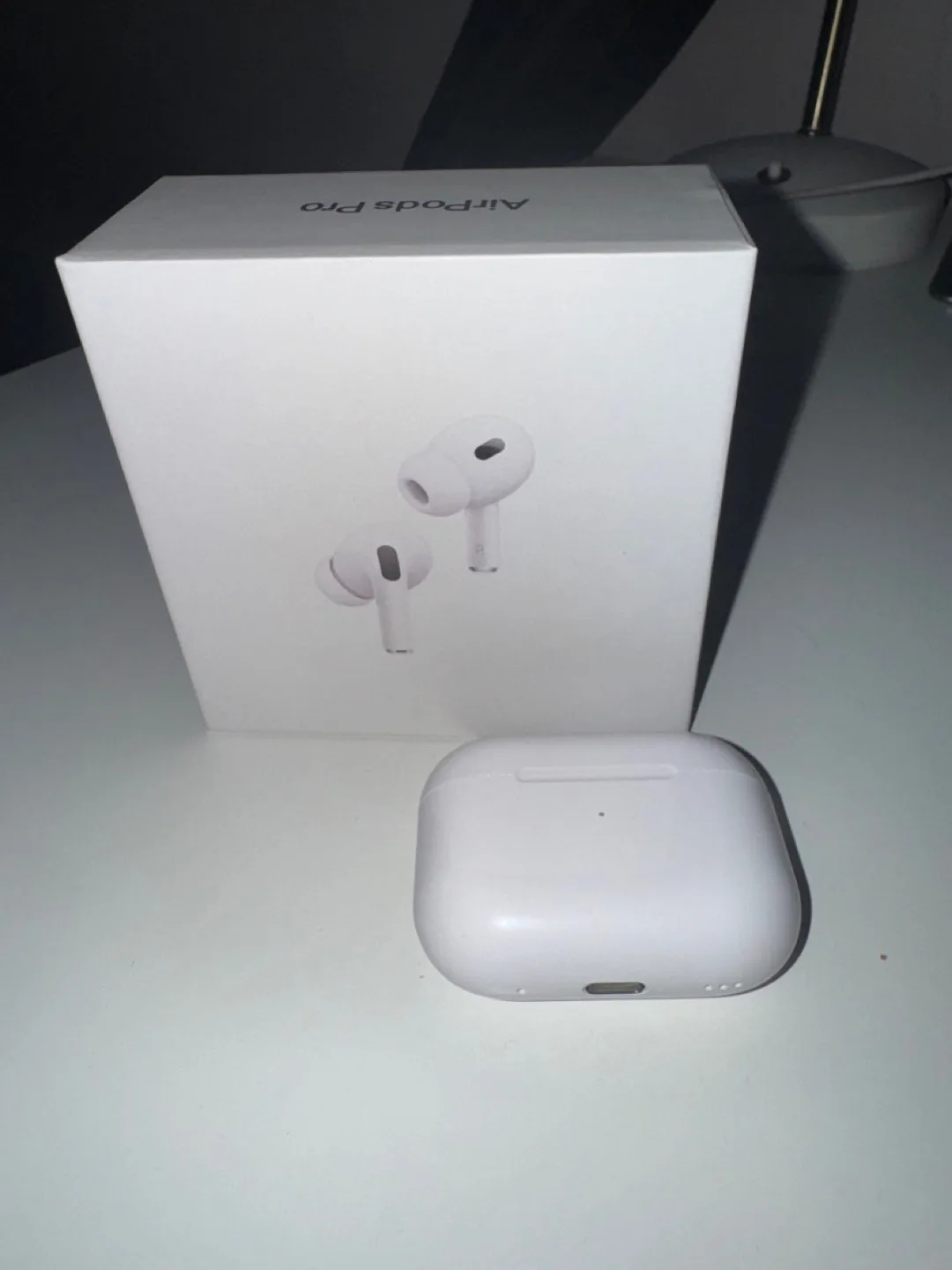 Apple AirPods Pro 2nd Generation with Charging Case thumbnail