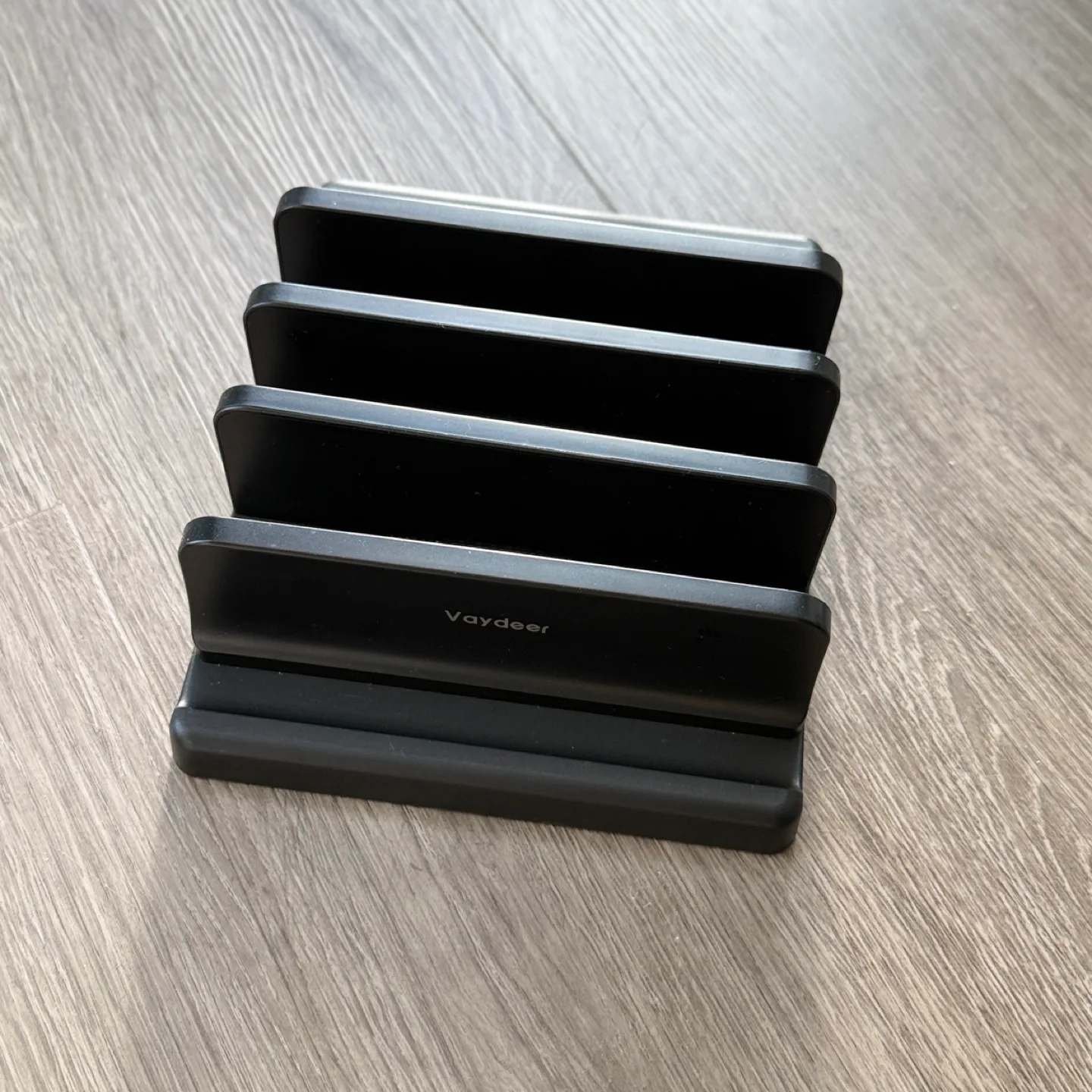 Vaydeer Vertical Laptop Stand thumbnail