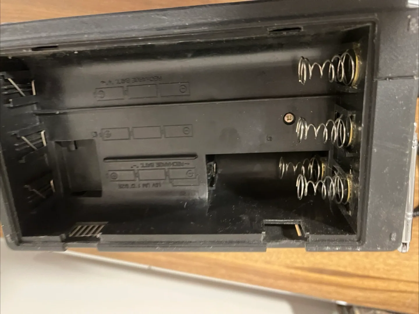 Vintage RCA SpaceSaver Portable TV/Radio image indicator(6)