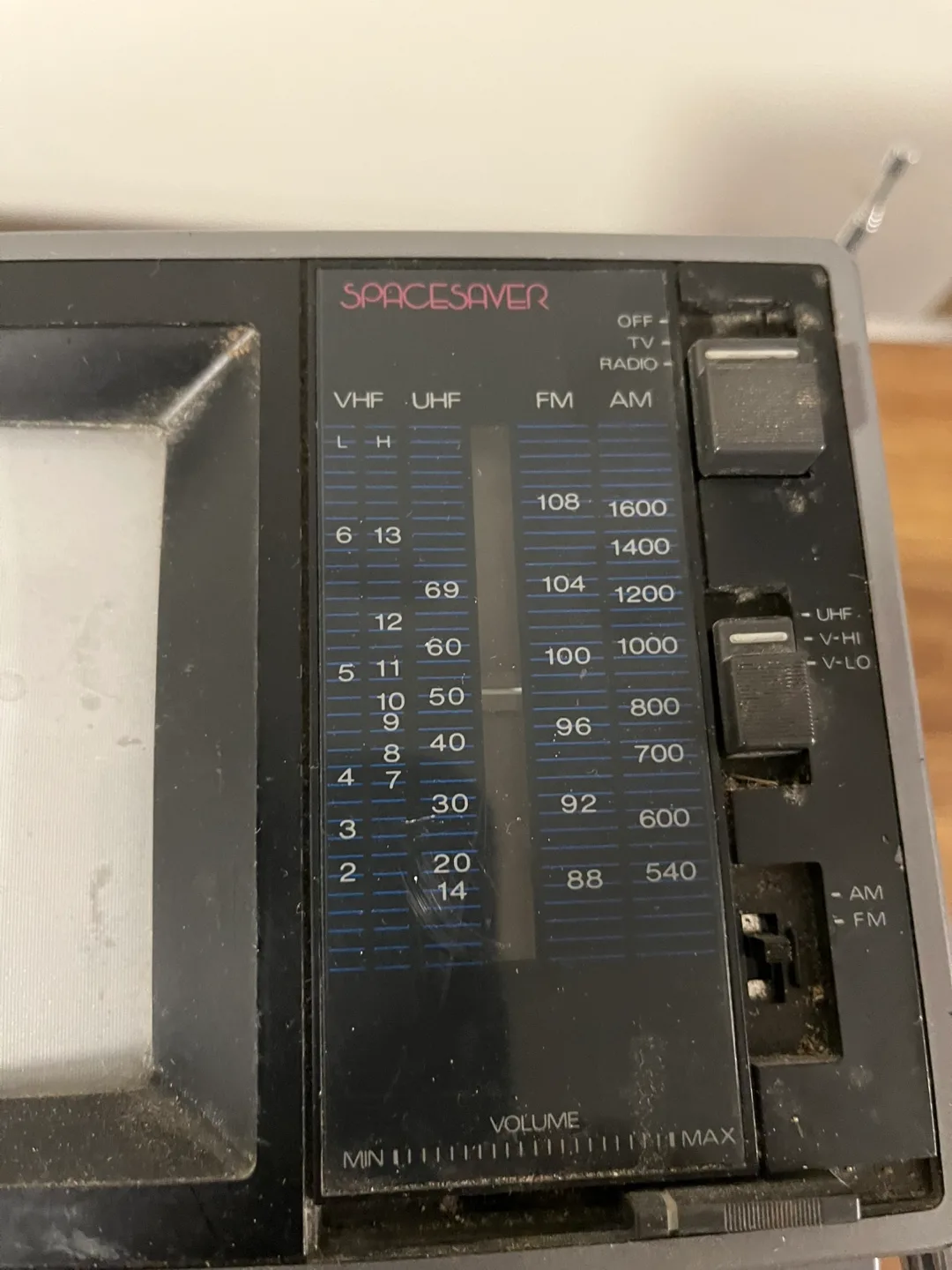 Vintage RCA SpaceSaver Portable TV/Radio image indicator(2)