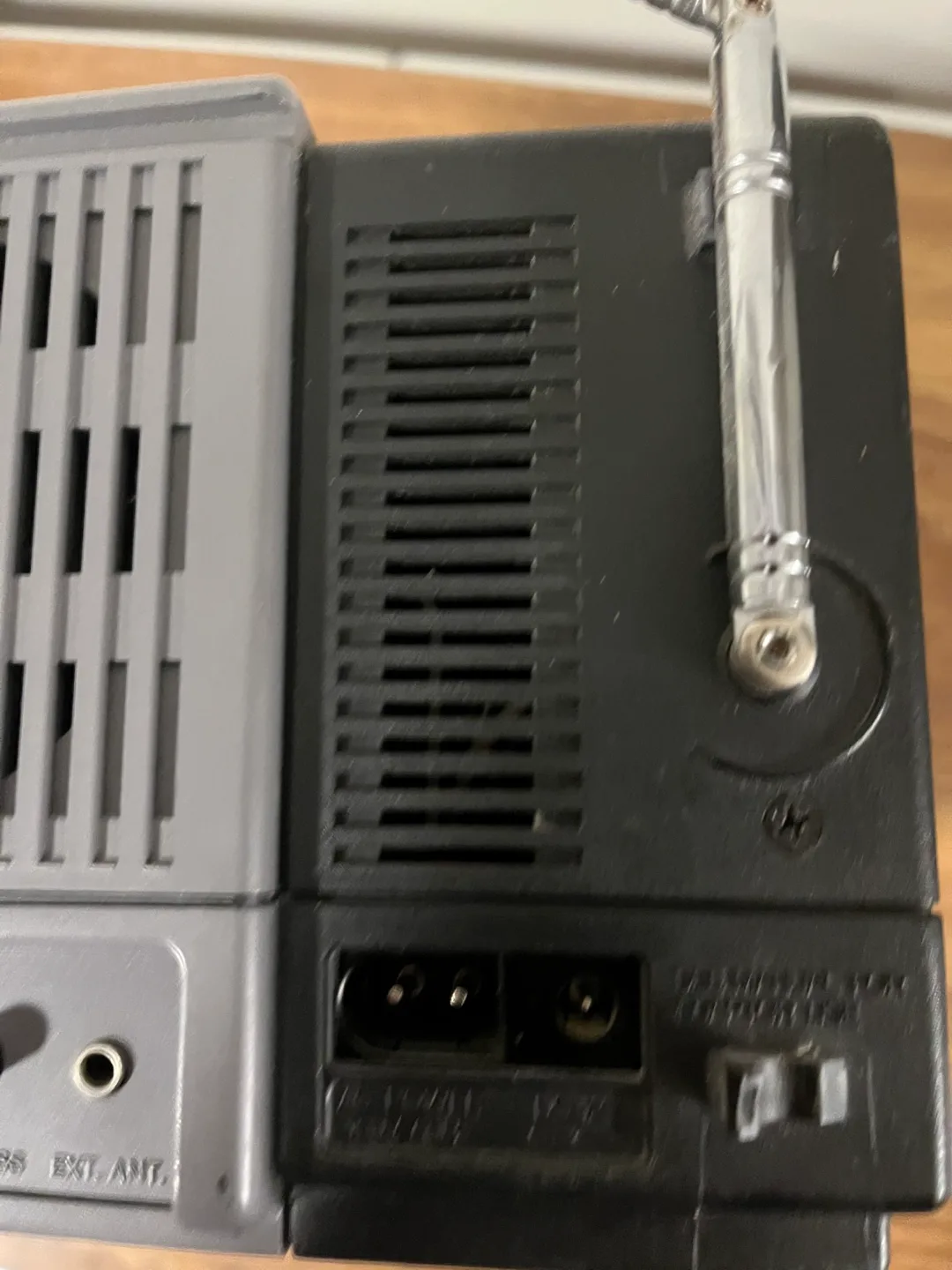 Vintage RCA SpaceSaver Portable TV/Radio image indicator(7)