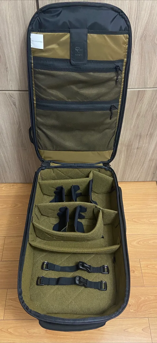 ***NEW*** Nomatic McKinnon Camera Pack 35L image indicator(6)