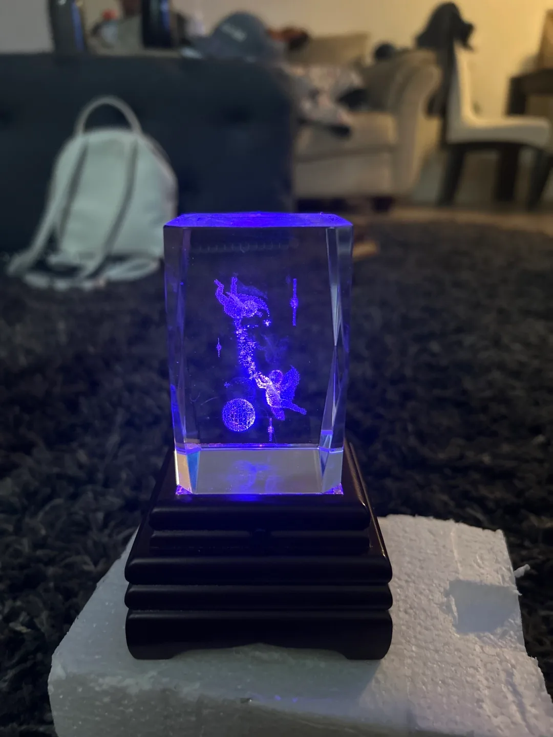 Secret Treasures Illuminated Glass Figurine image indicator(4)