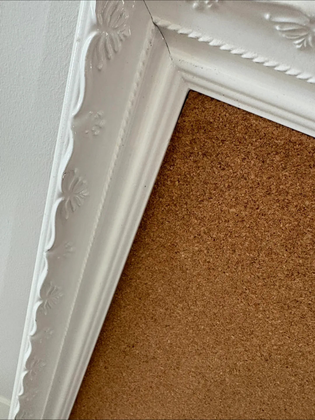 Corkboard Off-White Frame (office) image indicator(3)