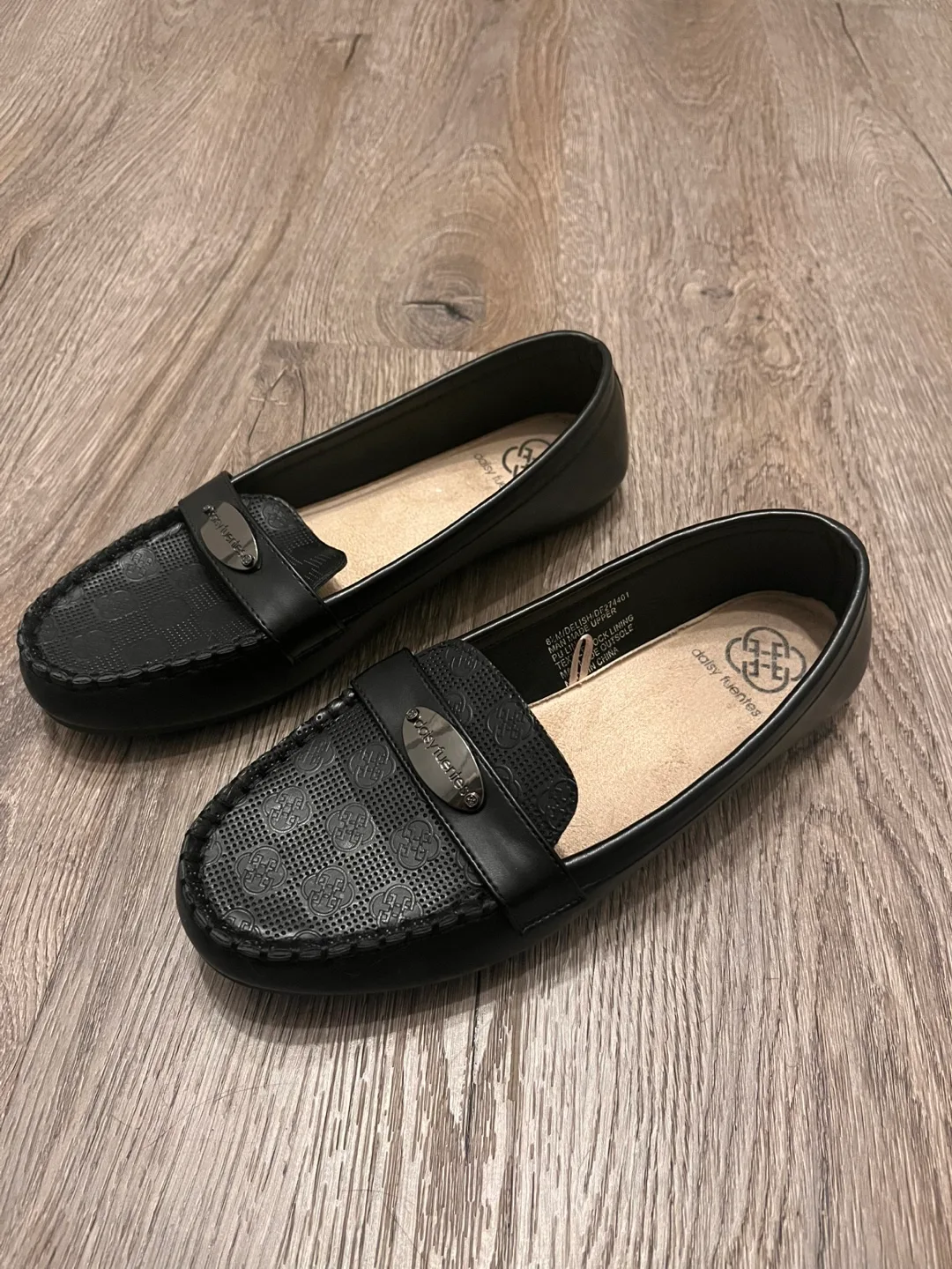 NEW Daisy Fuentes Loafers thumbnail