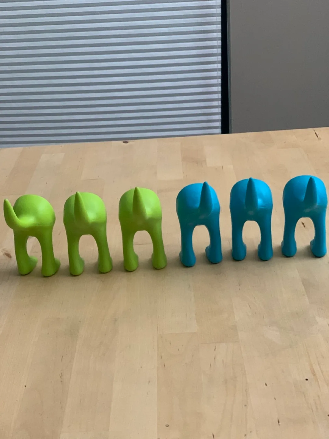 Set of colourful animal figurines image indicator(3)