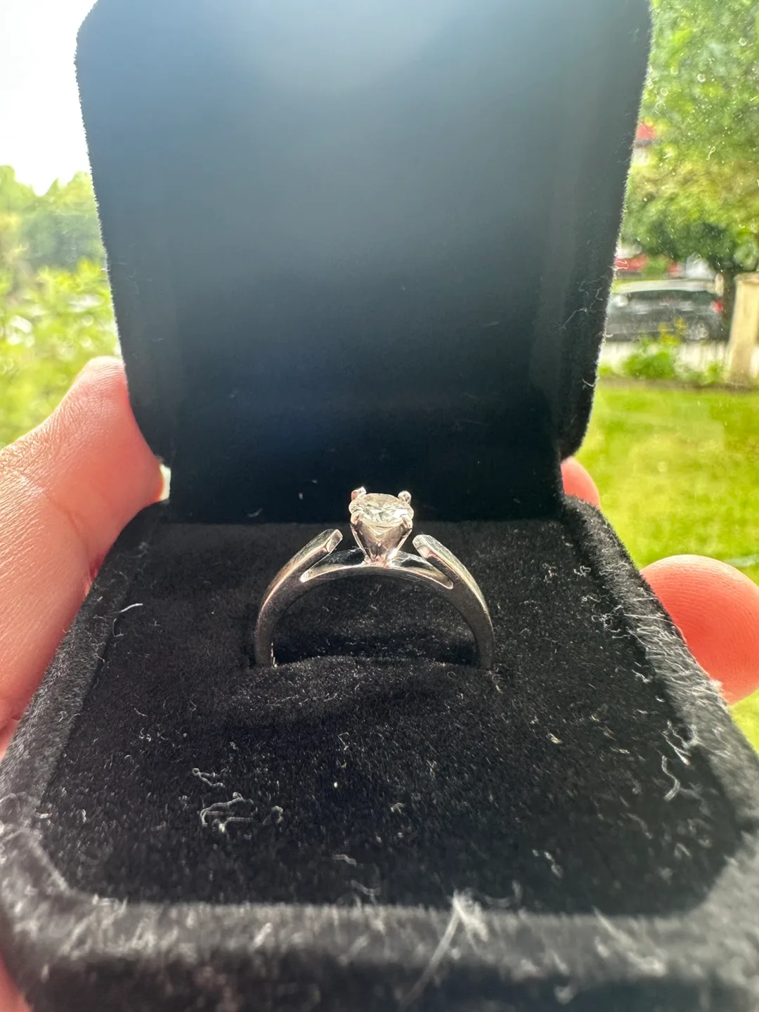 14K Diamond Ring for Women image indicator(2)