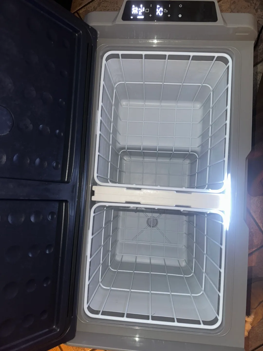 BODEGA Cooler with Smart Controls image indicator(4)