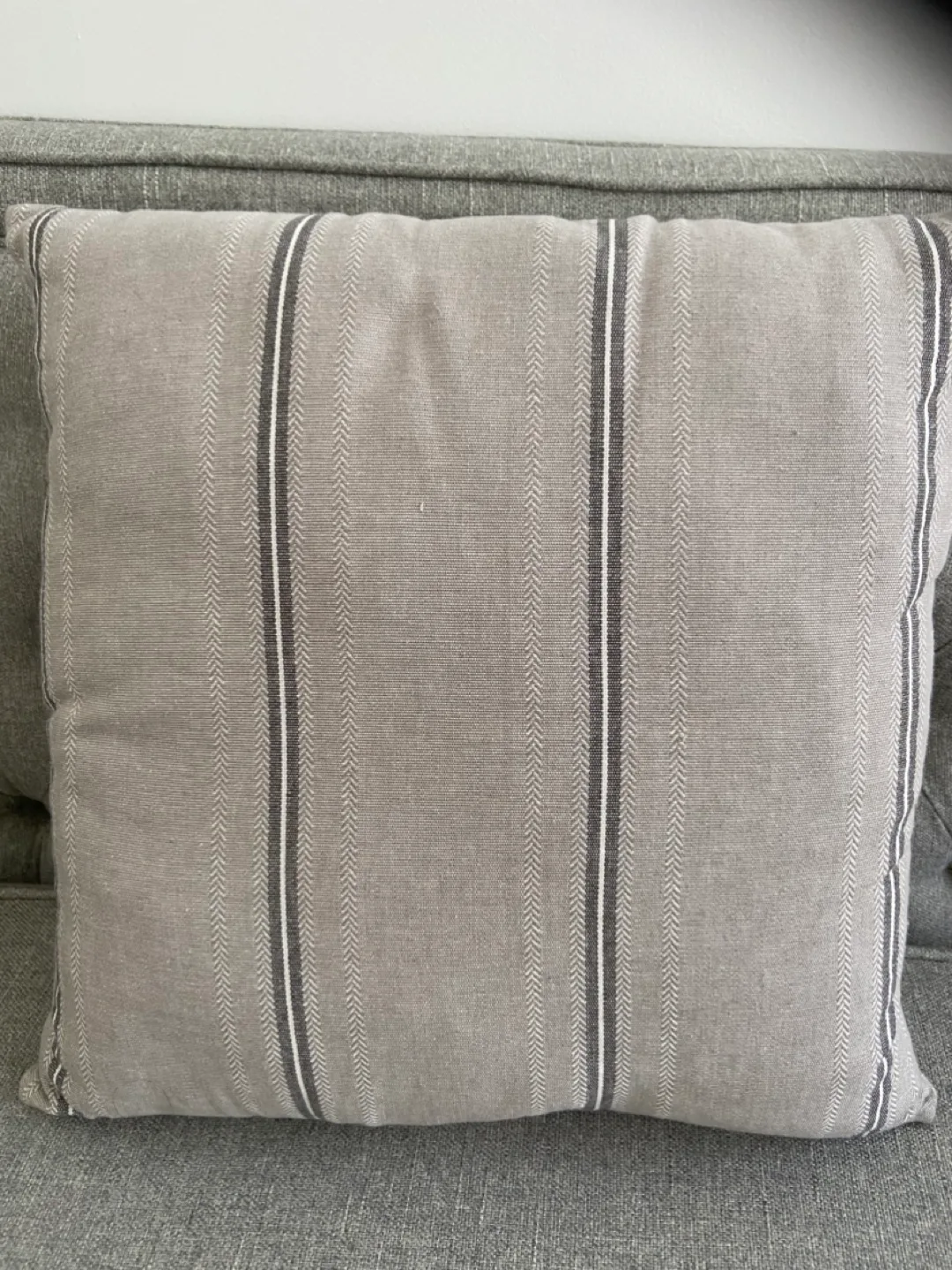 Set of 2 Decorative Striped Cushion Covers image indicator(2)