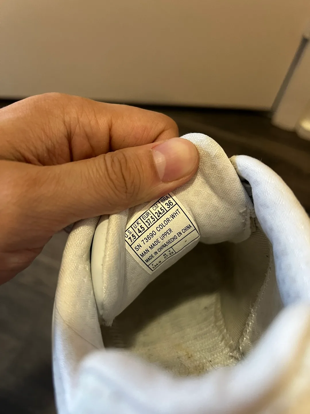 Skechers White Sneakers image indicator(5)