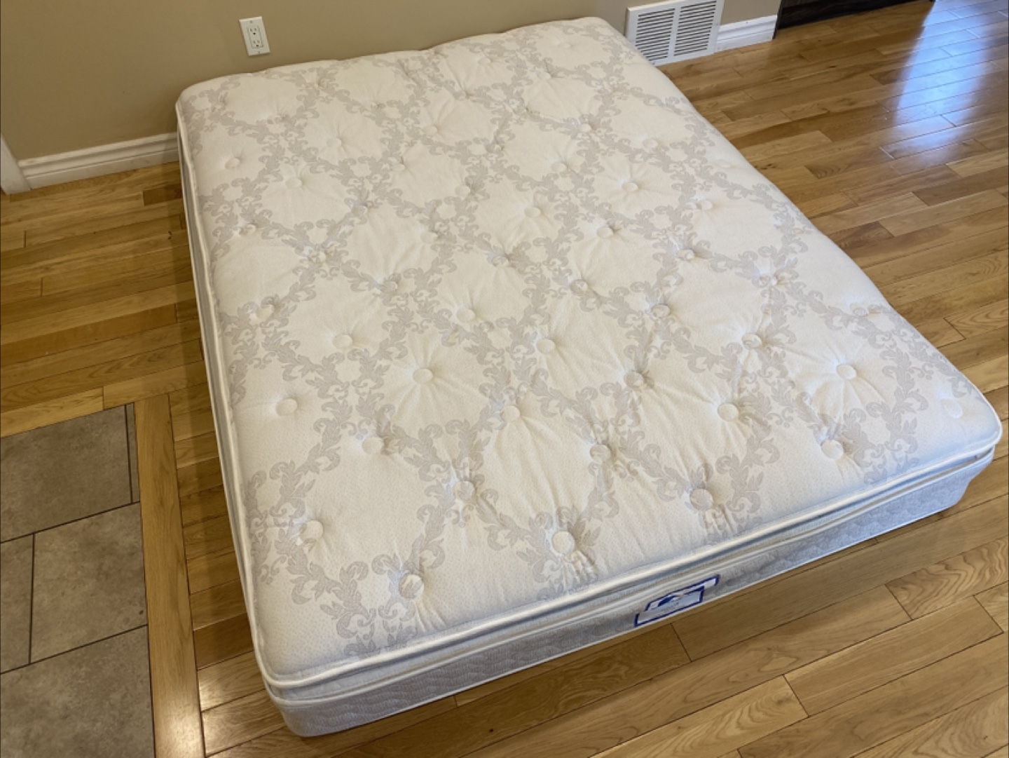 Sealy Halsey Queen Size Pillow top Mattress (CAN DELIVER) - photo 3