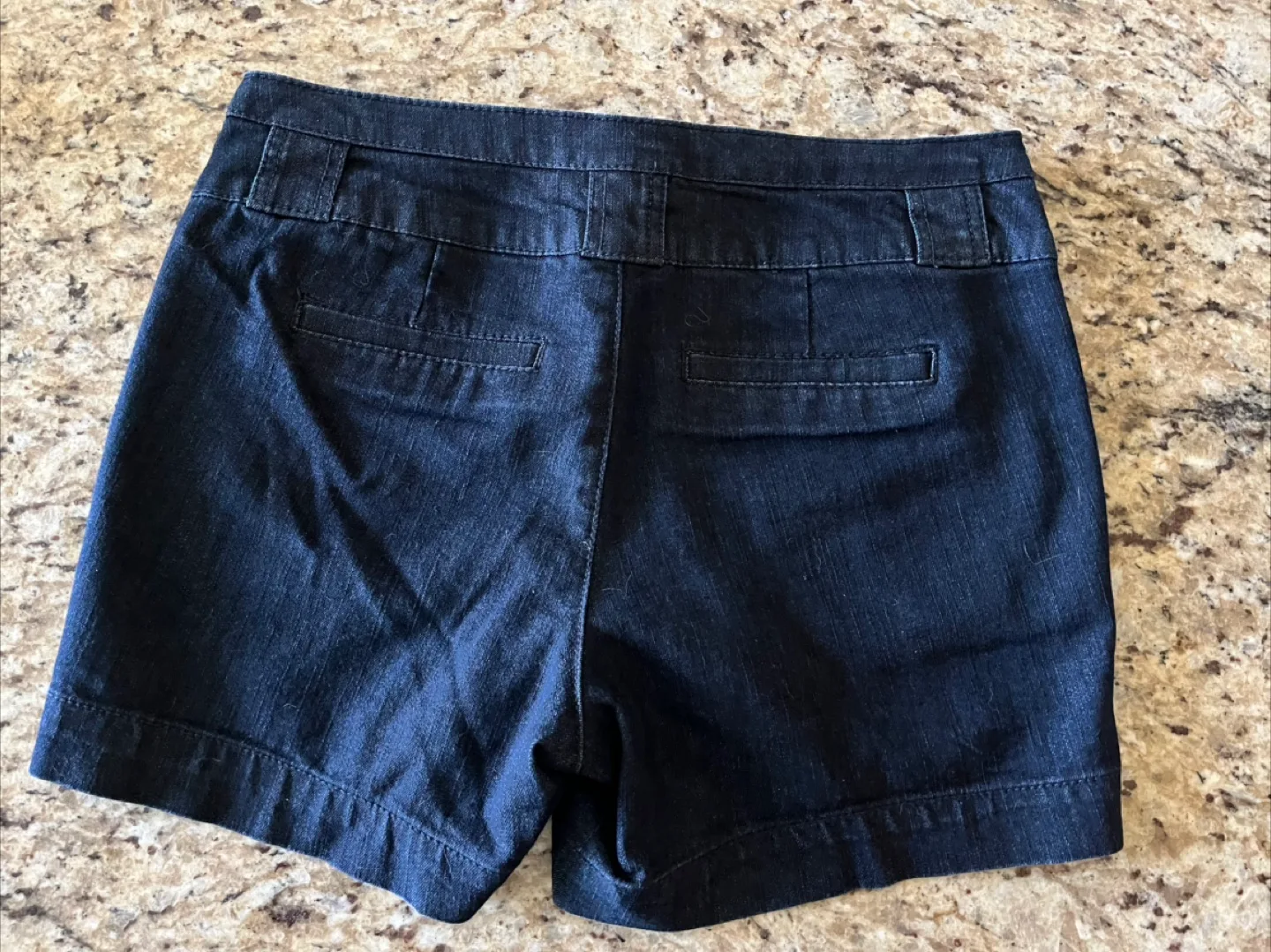 Dark wash denim shorts image indicator(2)