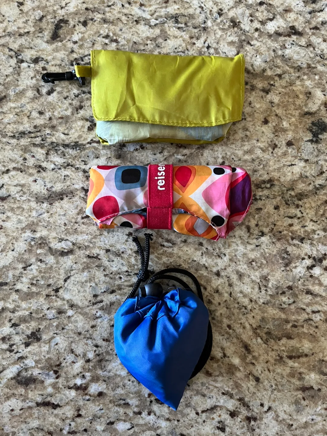 Set of reusable shopping bags thumbnail